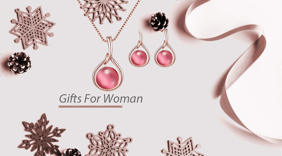 WOMEN'S GIFTS